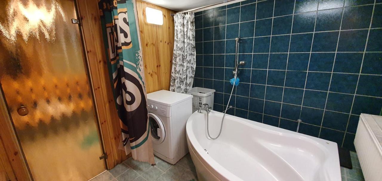 Aparthotel 4 ,, Cosy House Billiard " - Sauna & Parking Kaunas Eksteriør billede